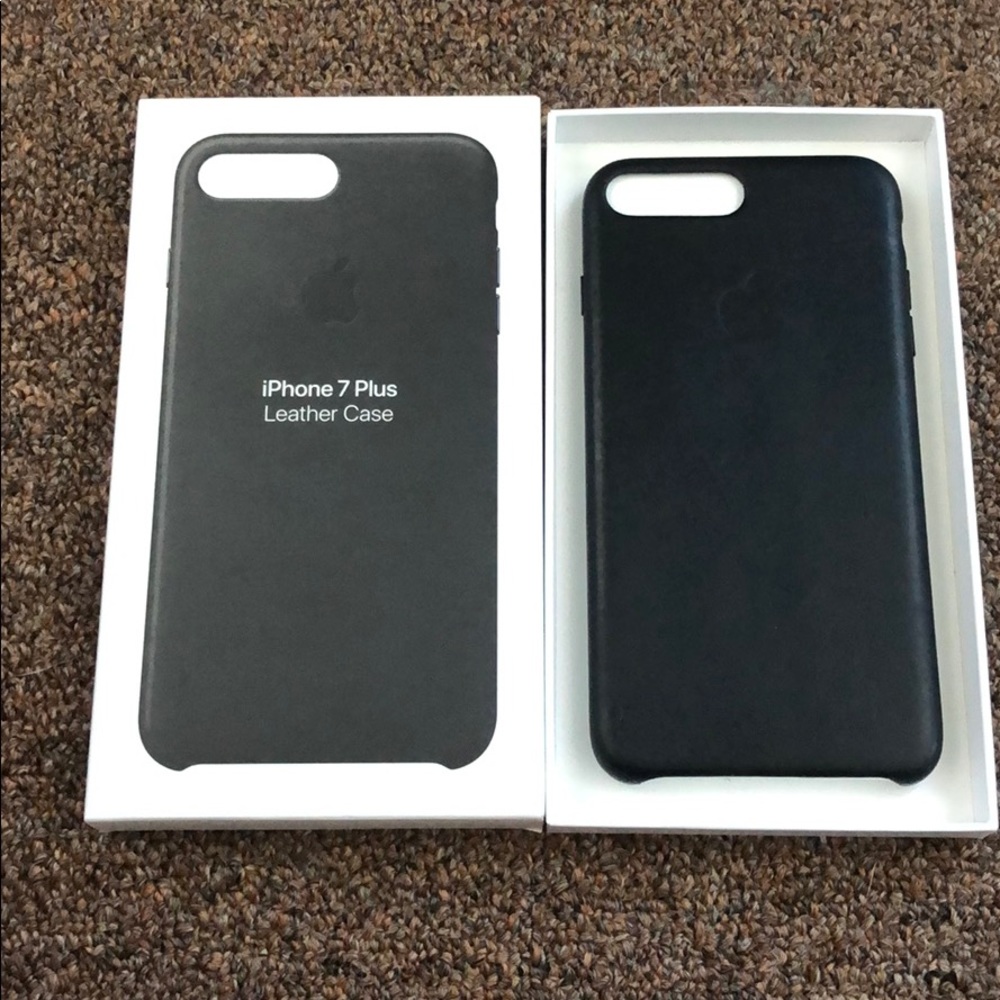 Black iPhone 7 Plus leather phone case